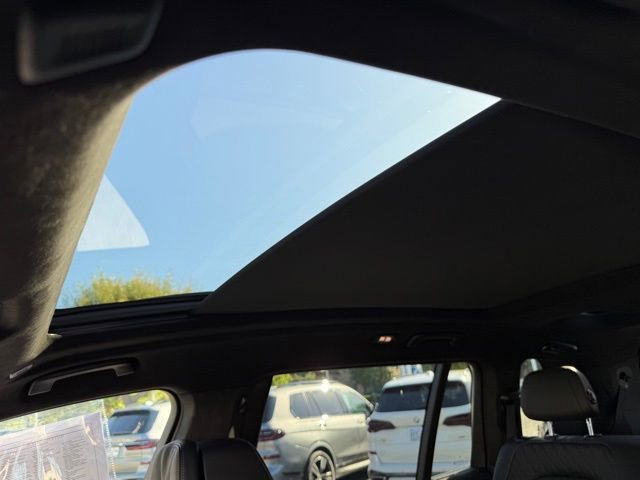 Used 2026 BMW X7 M60i w/ Climate Comfort Package AWD/4WD image 23