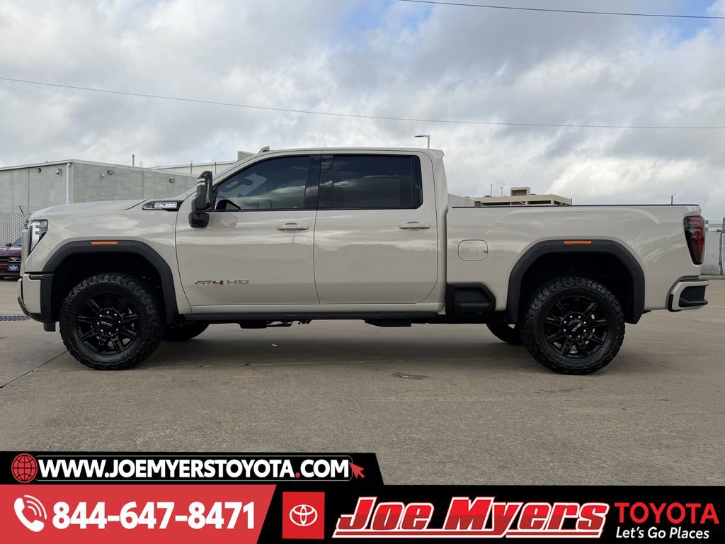 Used 2026 GMC Sierra 2500 AT4 w/ Technology Package image 6