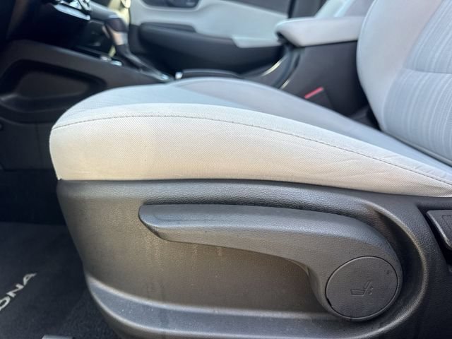 Used 2022 Hyundai Kona SEL AWD/4WD image 13