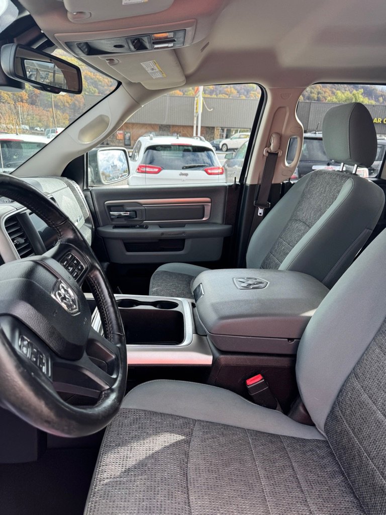 Used 2018 RAM 1500 Big Horn image 23