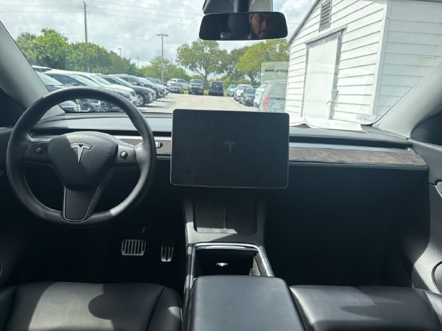Used 2021 Tesla Model Y Long Range AWD/4WD image 12