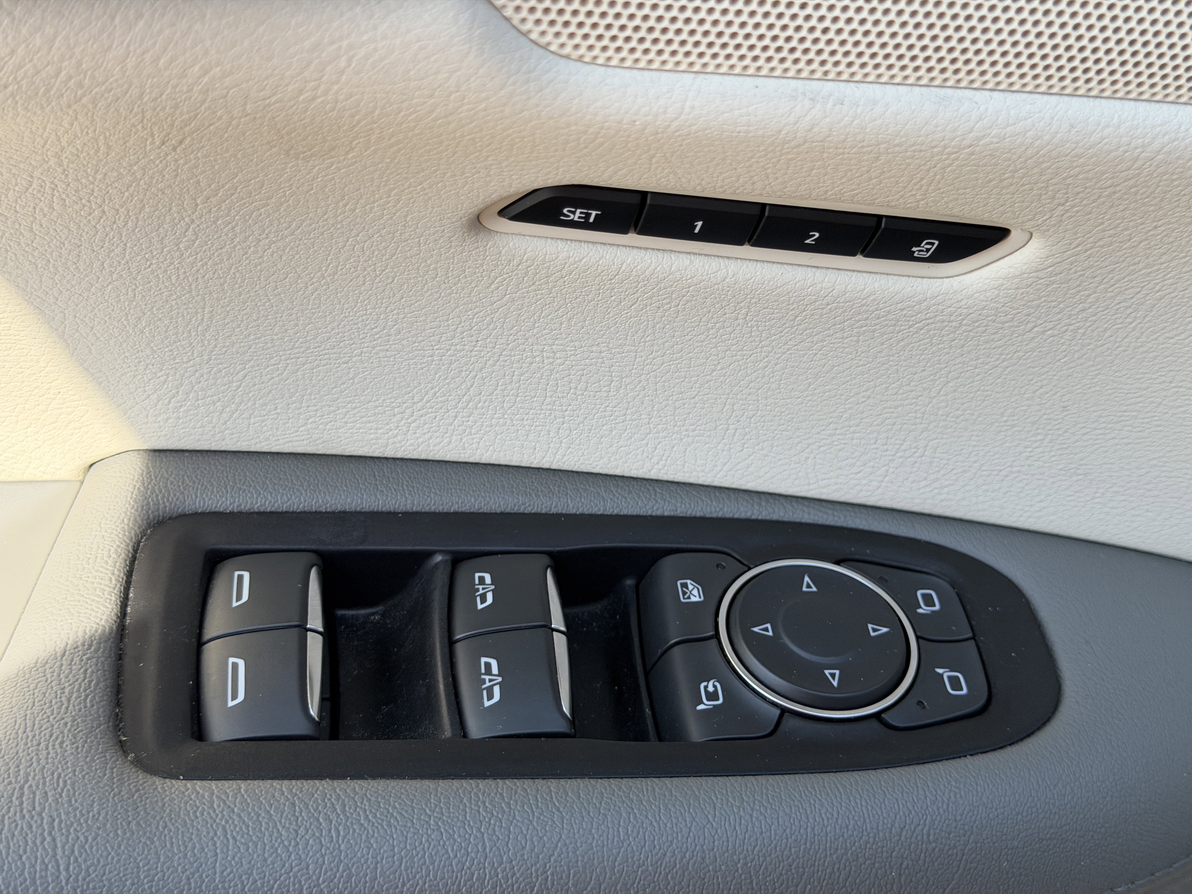 Used 2019 Cadillac XT5 Luxury image 18