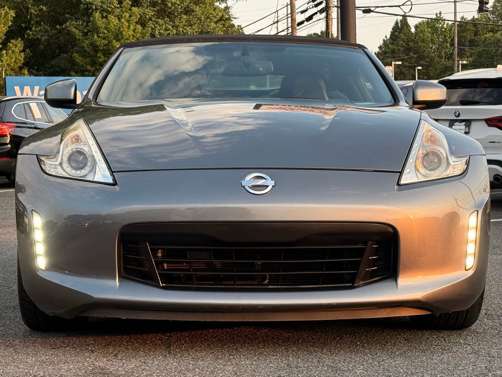 Used 2014 Nissan 370Z Touring RWD image 8