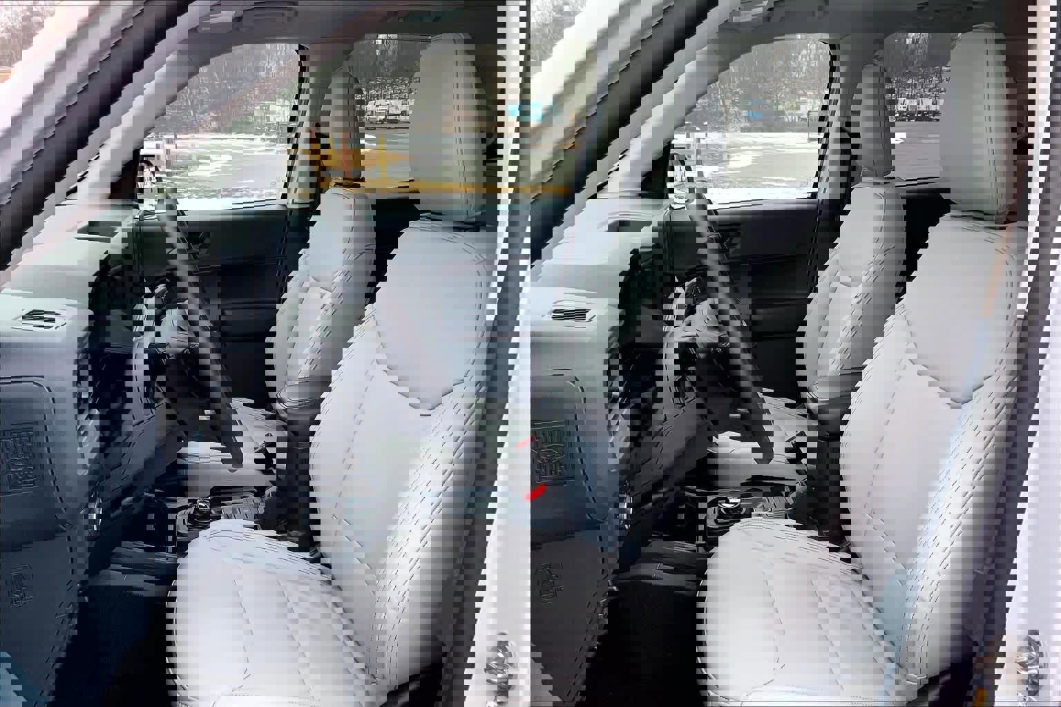 Used 2025 Ford Maverick XLT w/ XLT Luxury Package image 8