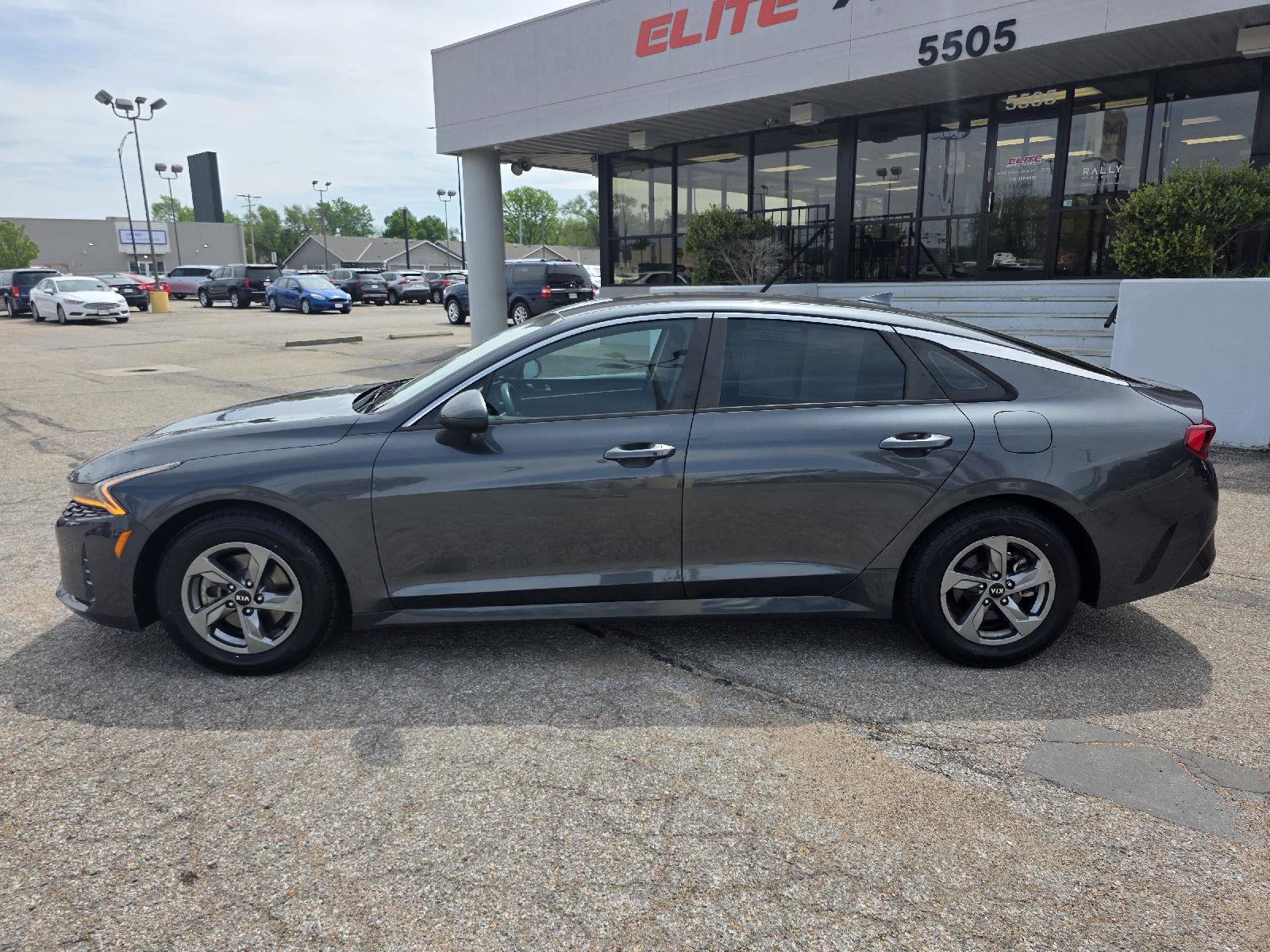 Used 2021 Kia K5 LXS FWD image 8