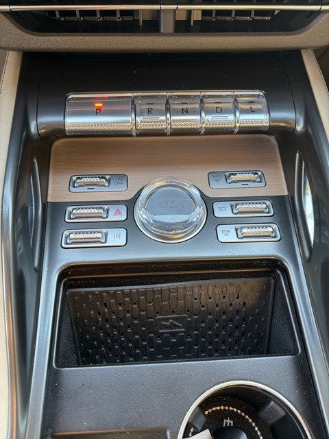 Used 2024 Lincoln Nautilus Reserve w/ Equipment Group 202A image 19