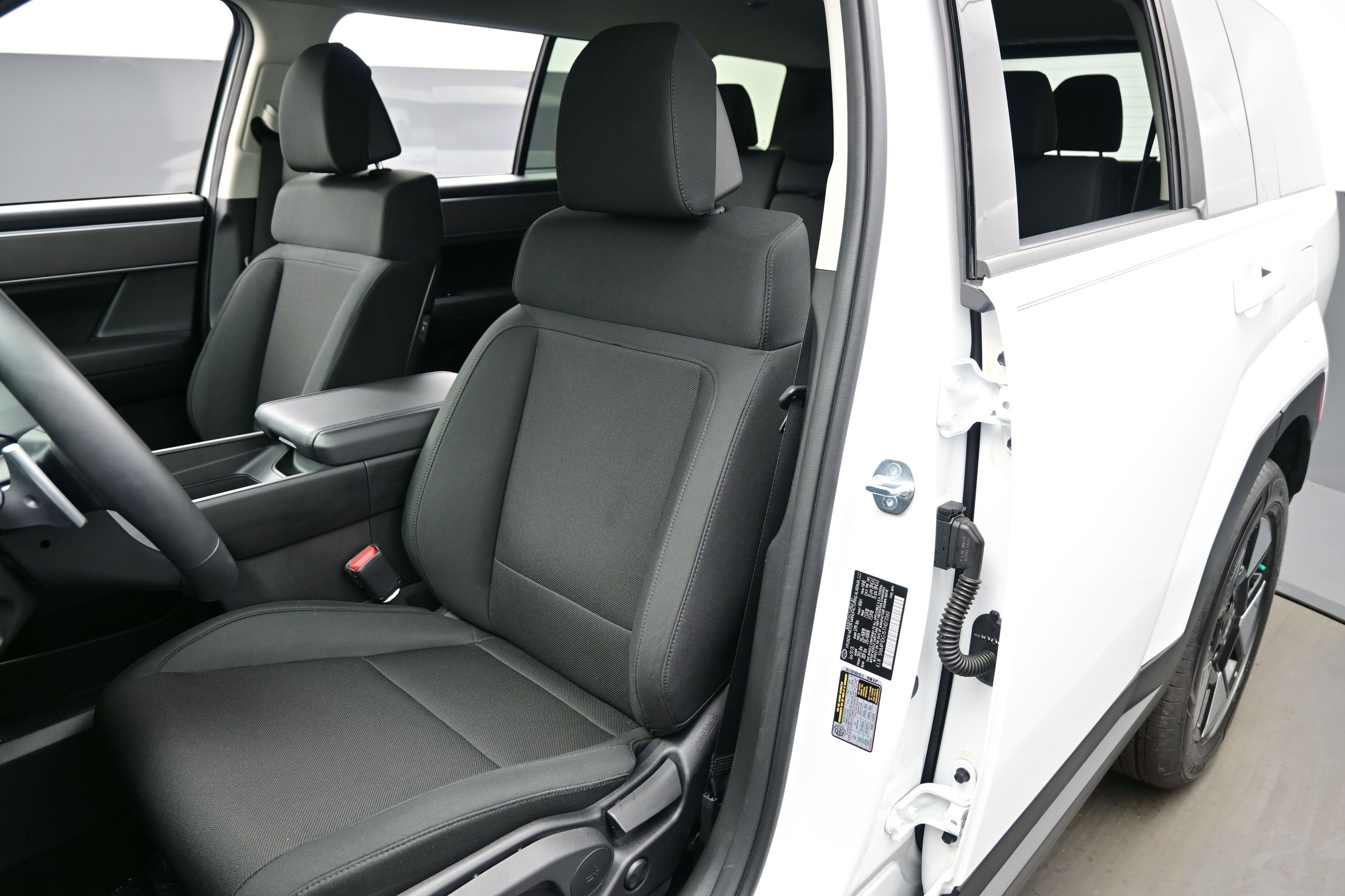 Certified 2026 Hyundai Santa Fe SE AWD/4WD image 11