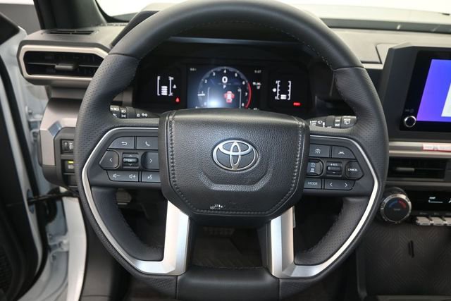 New 2026 Toyota 4Runner SR5 RWD image 5