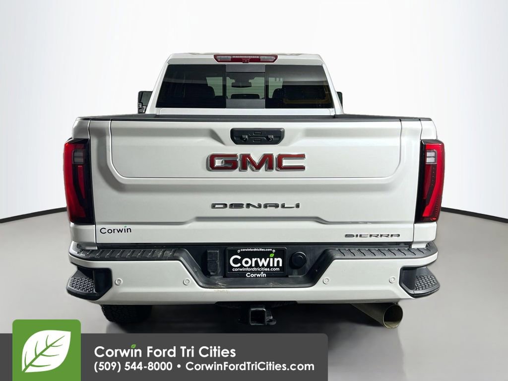 Used 2025 GMC Sierra 3500 Denali image 14