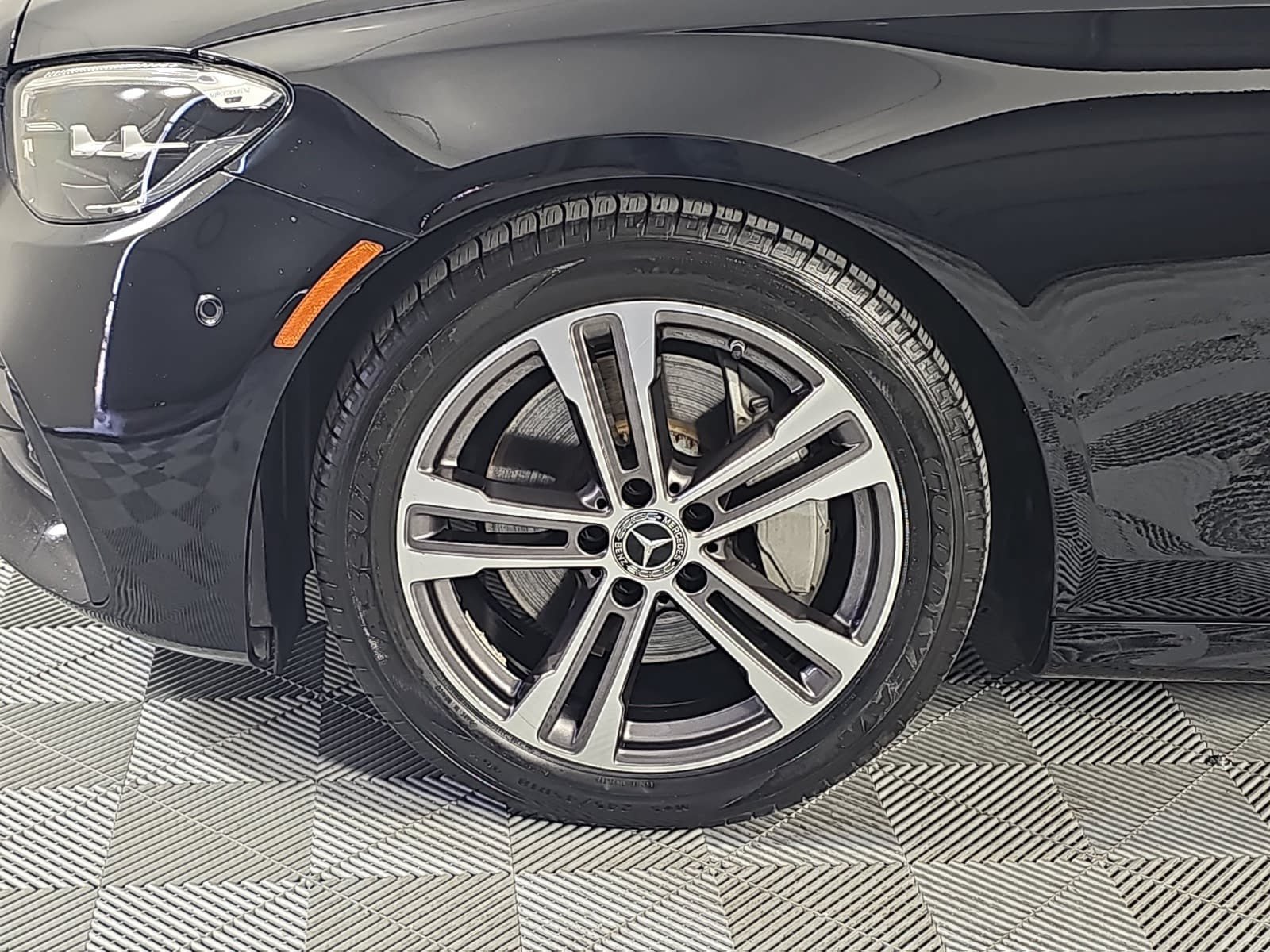 Used 2023 Mercedes-Benz E 350 Sedan image 10