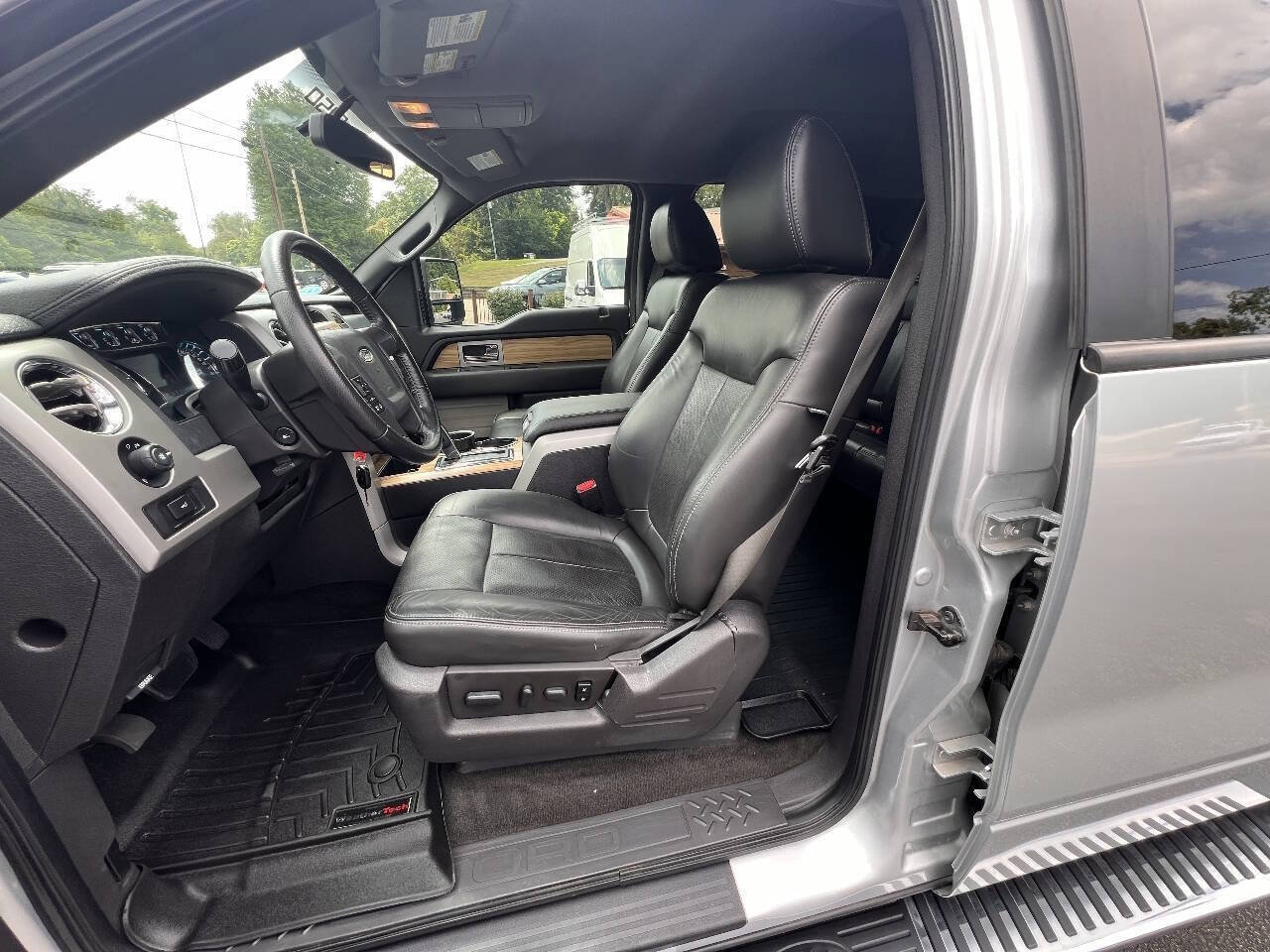 Used 2011 Ford F150 Lariat w/ Lariat Chrome Pkg AWD/4WD image 15