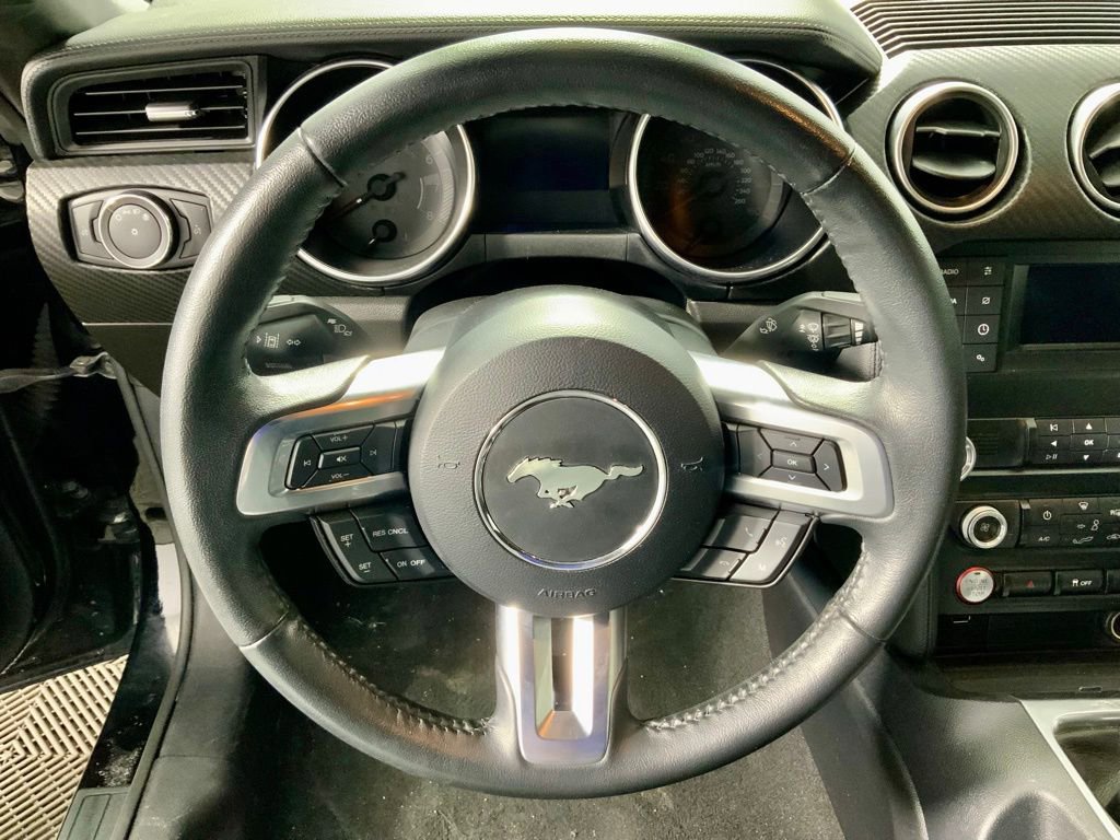 Used 2021 Ford Mustang Coupe image 21