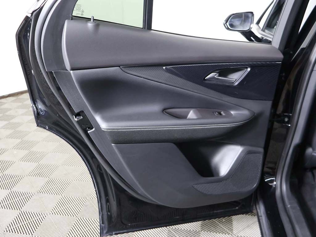 Used 2024 Chevrolet Blazer EV LT AWD/4WD image 28