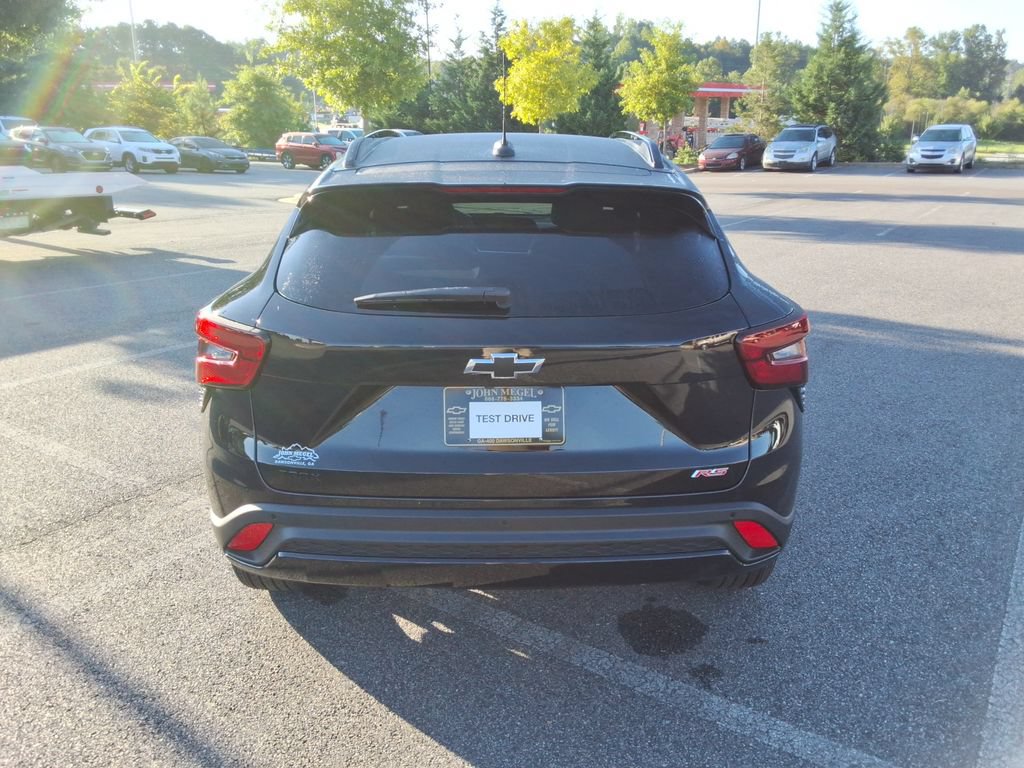 New 2026 Chevrolet Trax RS w/ Sunroof Package FWD image 6