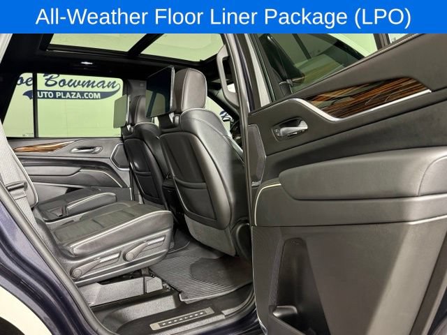 Used 2023 Cadillac Escalade Premium Luxury w/ Performance Package AWD/4WD image 19