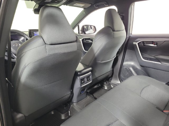 Used 2022 Toyota RAV4 SE AWD/4WD image 11