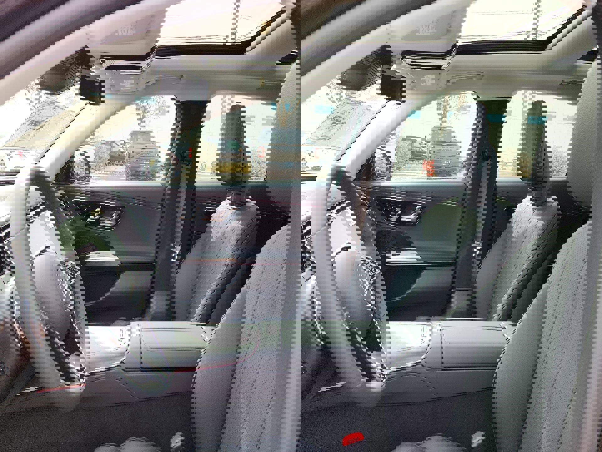 New 2025 Mercedes-Benz E 350 4MATIC Sedan image 16