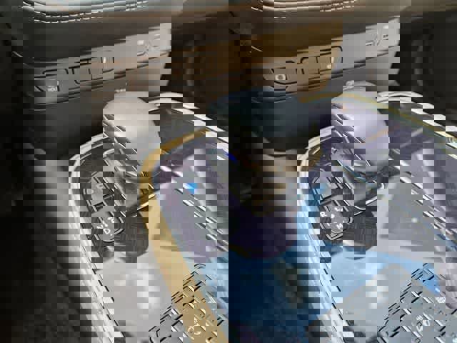 Used 2023 Lexus LS 500 AWD w/ Interior Upgrade Package image 33