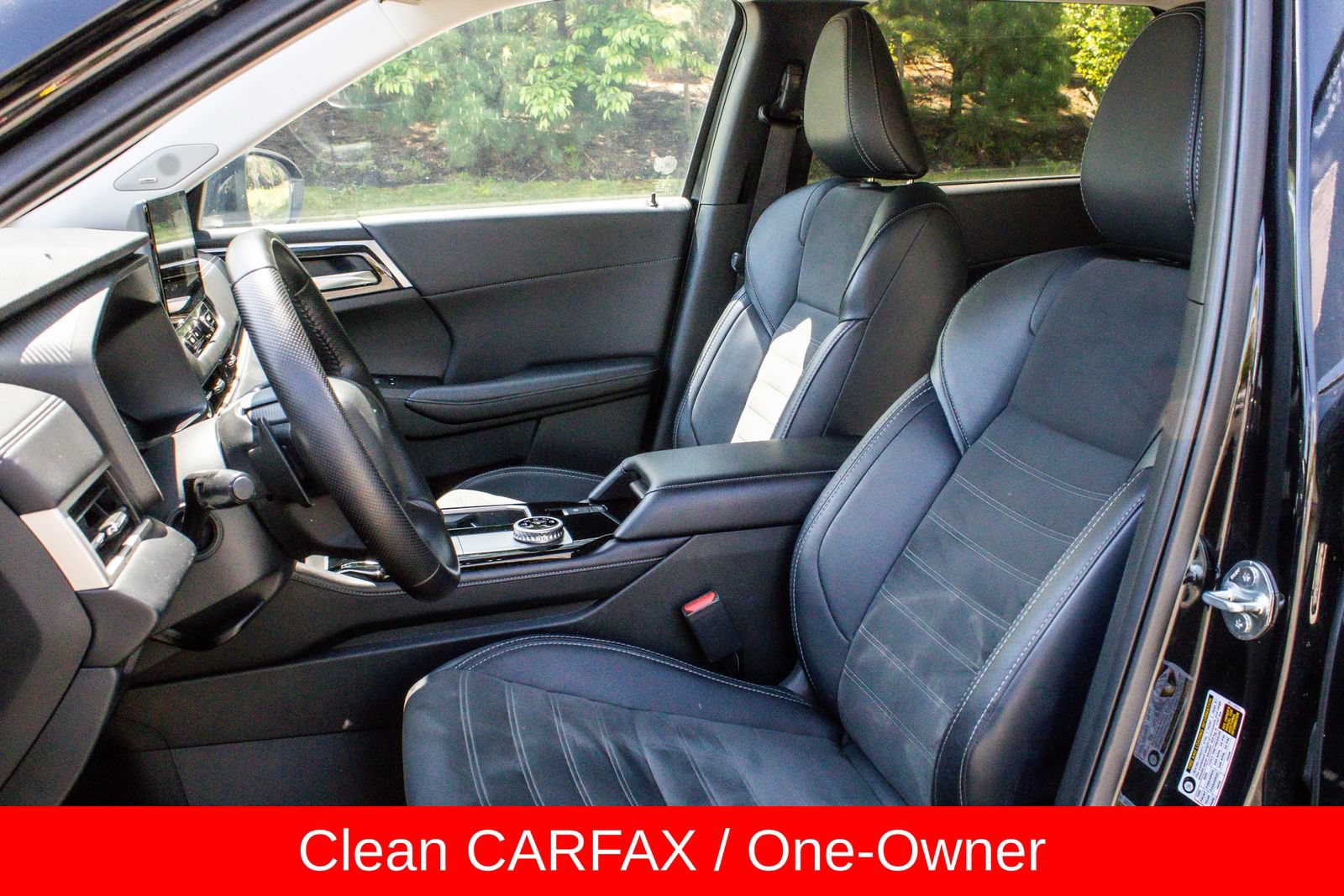 Used 2025 Mitsubishi Outlander SE AWD/4WD image 11