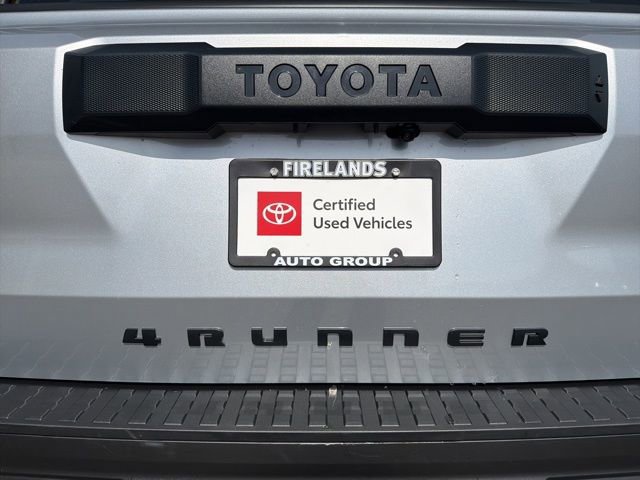 Used 2025 Toyota 4Runner SR5 RWD image 10