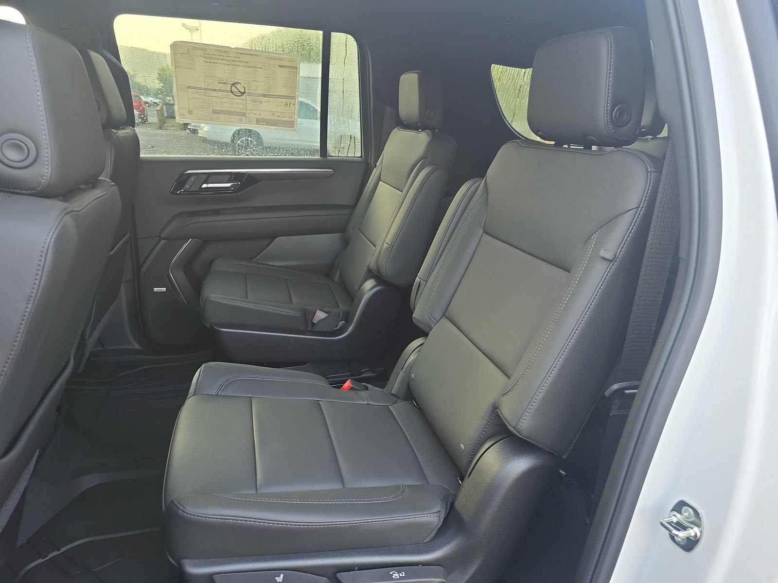 New 2026 Chevrolet Suburban Z71 w/ Comfort Package AWD/4WD image 25