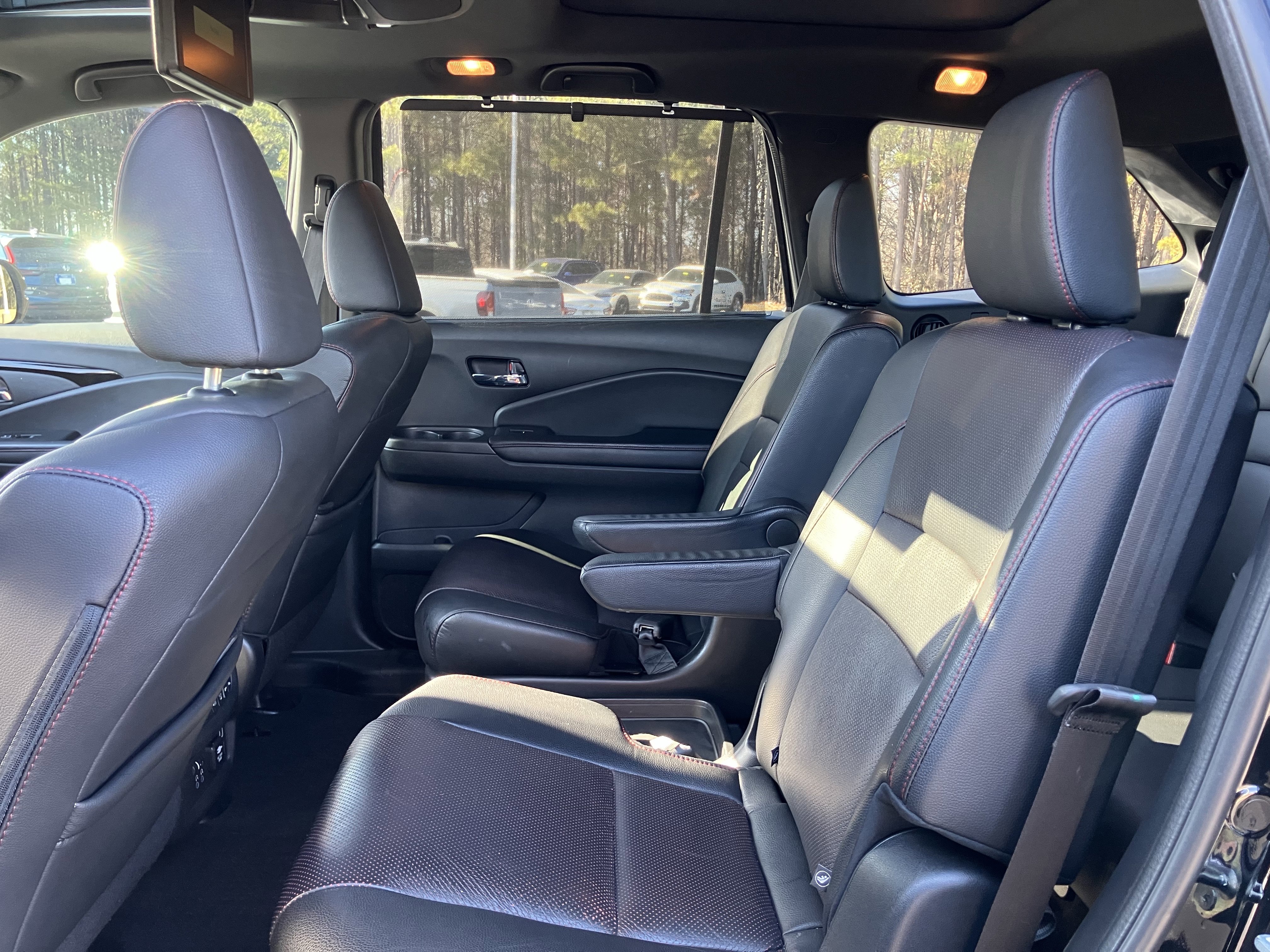 Used 2022 Honda Pilot Black Edition image 34