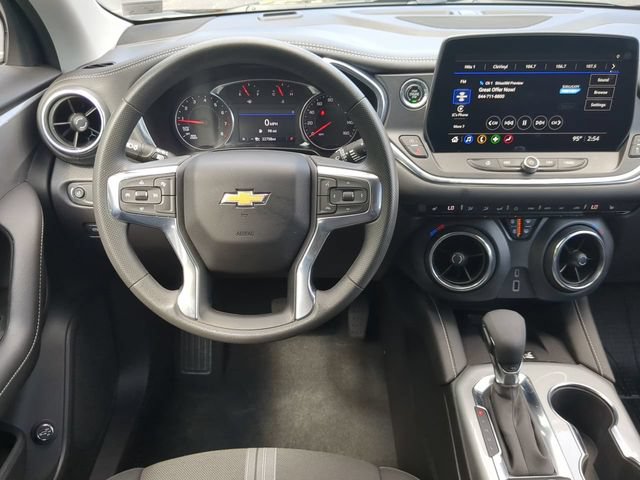 Used 2024 Chevrolet Blazer LT w/ Convenience Package FWD image 15