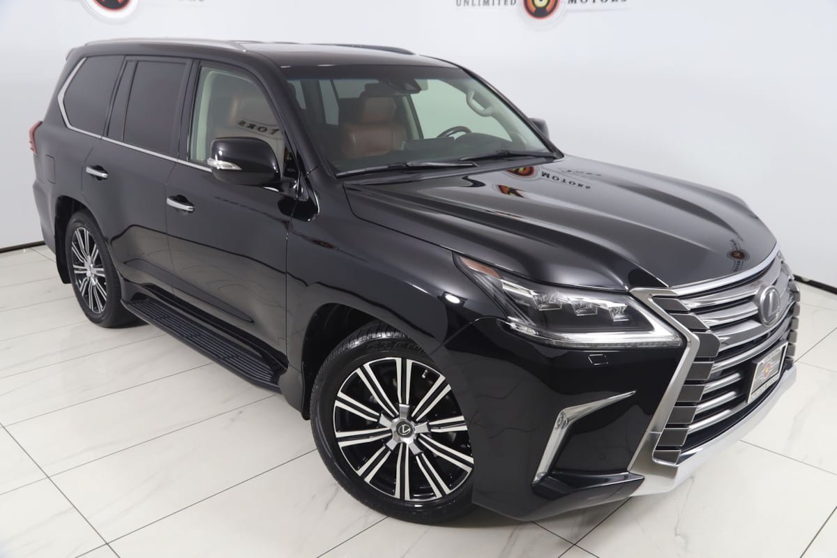 Used 2020 Lexus LX 570 4WD w/ Luxury Package image 20