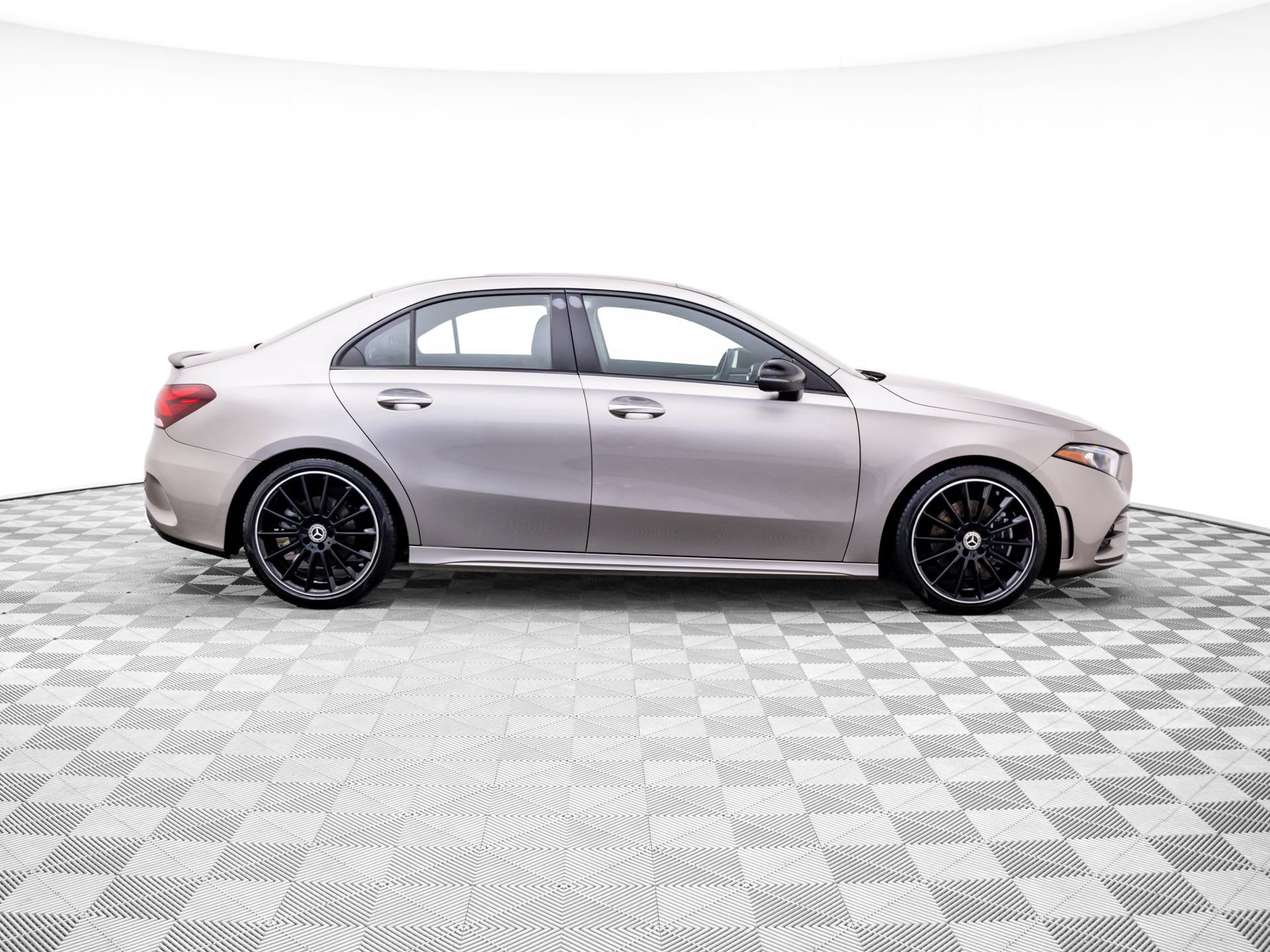 Used 2019 Mercedes-Benz A 220 4MATIC image 6