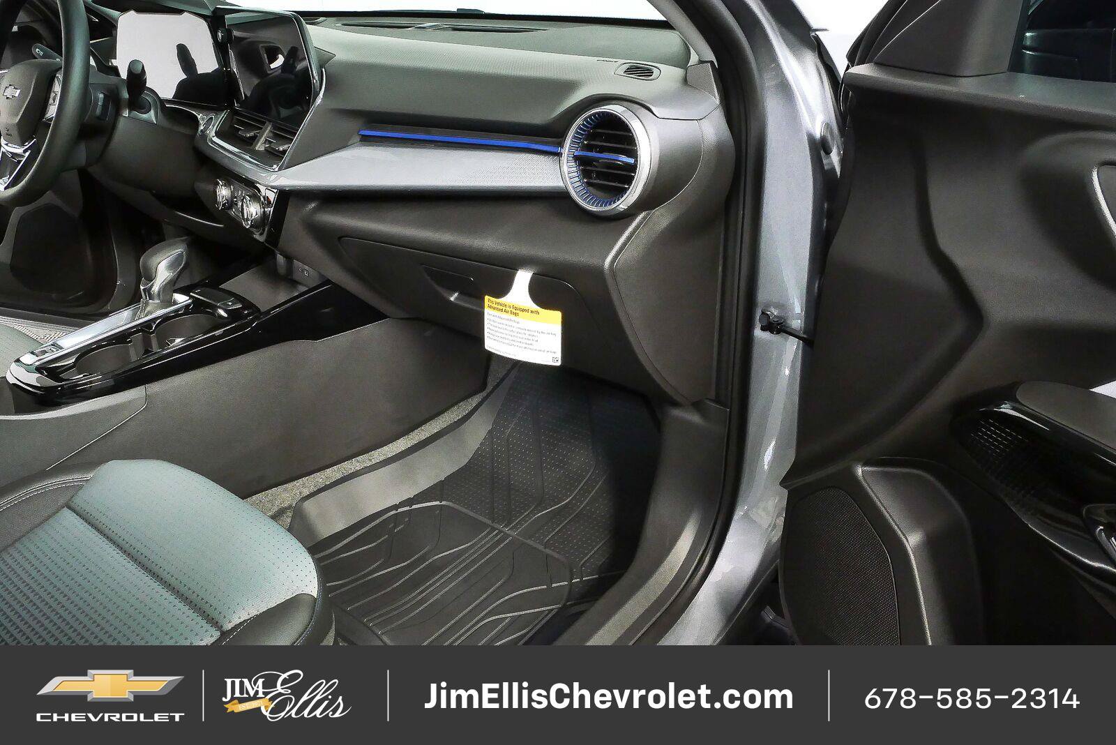 New 2026 Chevrolet Trax LT w/ Driver Confidence Package FWD image 23