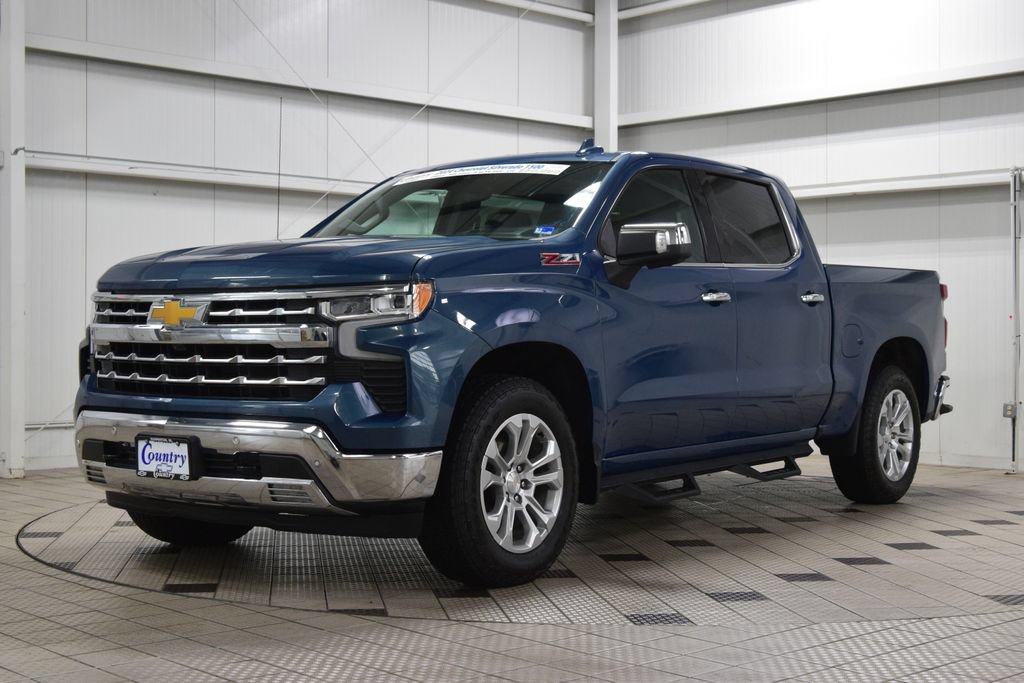 Used 2024 Chevrolet Silverado 1500 LTZ w/ LTZ Premium Package AWD/4WD image 3