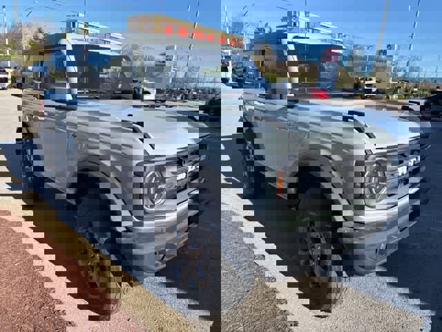 Used 2022 Ford Bronco Big Bend image 2