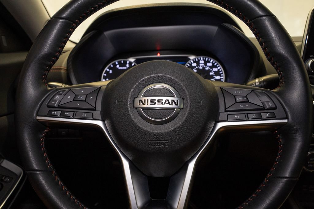 Certified 2022 Nissan Sentra SR w/ Midnight Edition image 17