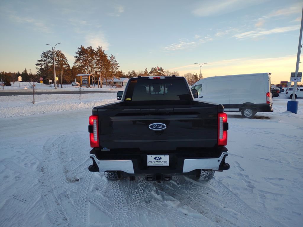 Used 2024 Ford F350 Lariat image 4