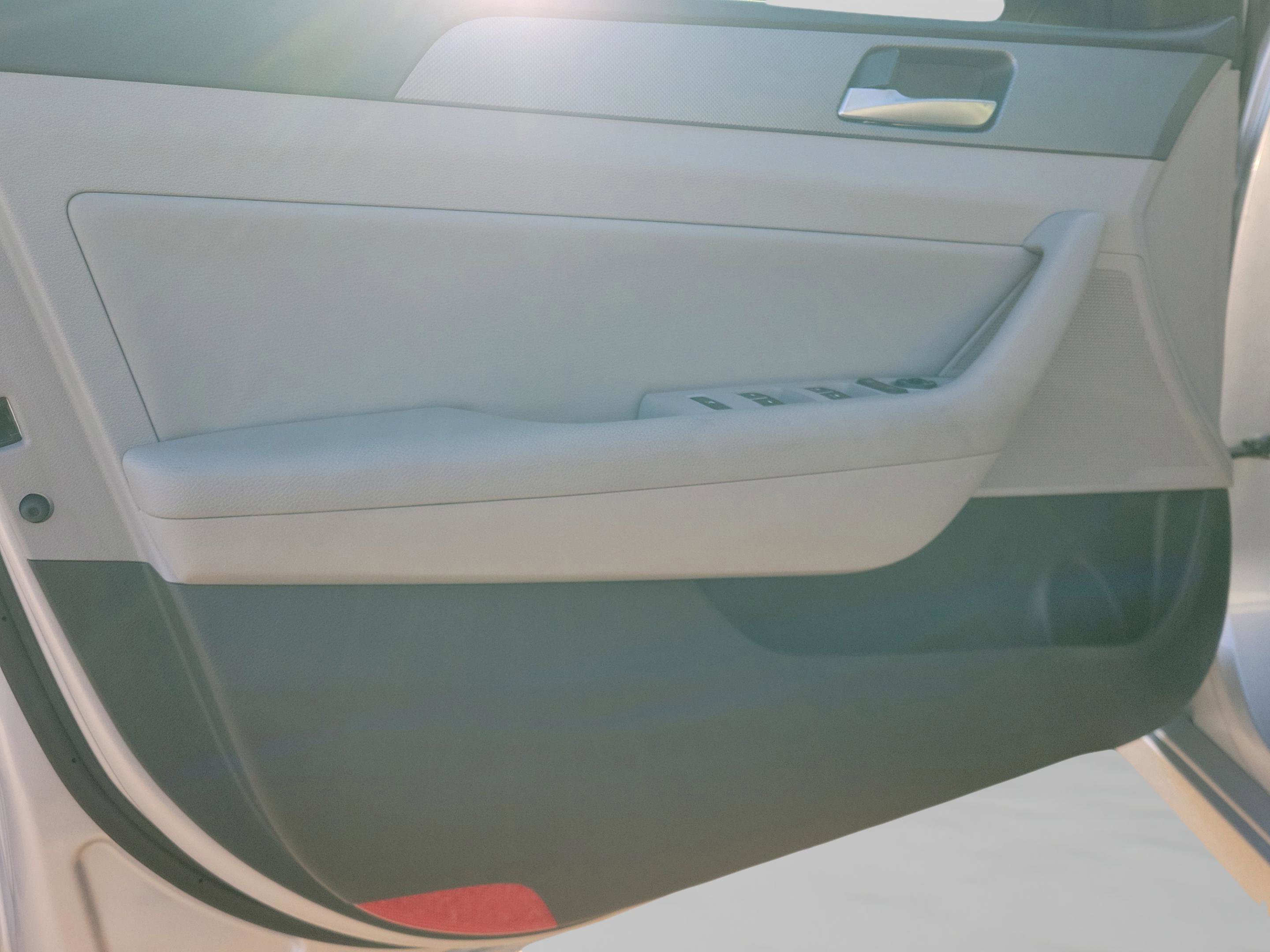 Used 2019 Hyundai Sonata SEL image 16