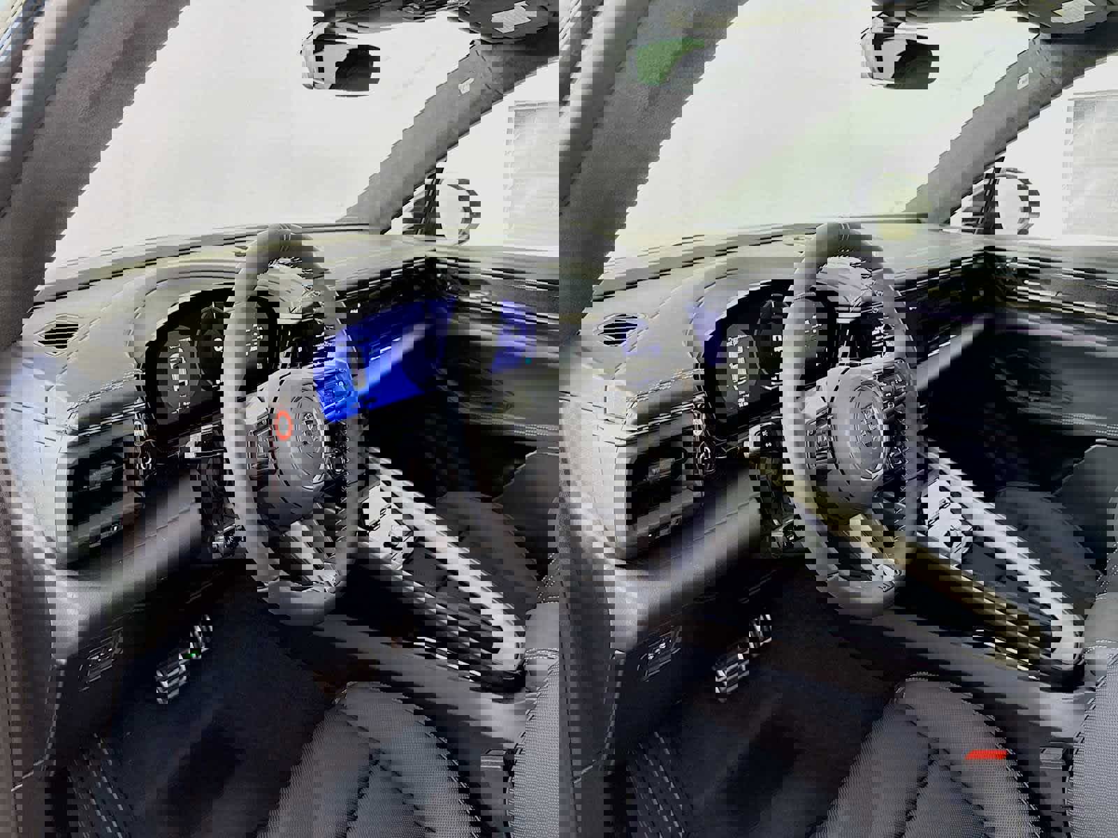 New 2025 Porsche Macan Turbo Electric image 4