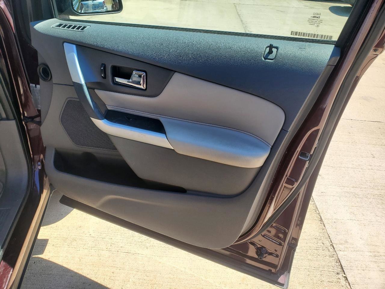Used 2011 Ford Edge SE w/ 101A Rapid Spec Order Code FWD image 6