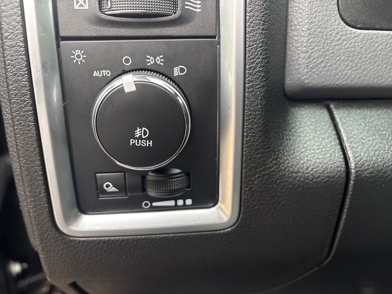 Used 2018 RAM 1500 Big Horn image 17