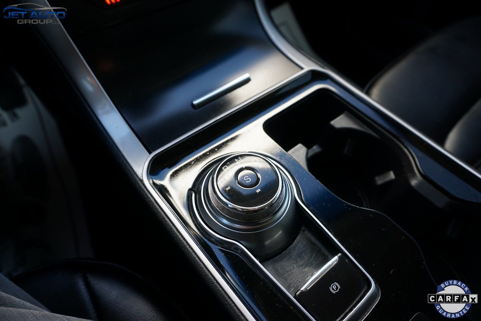 Used 2020 Ford Edge SEL image 35