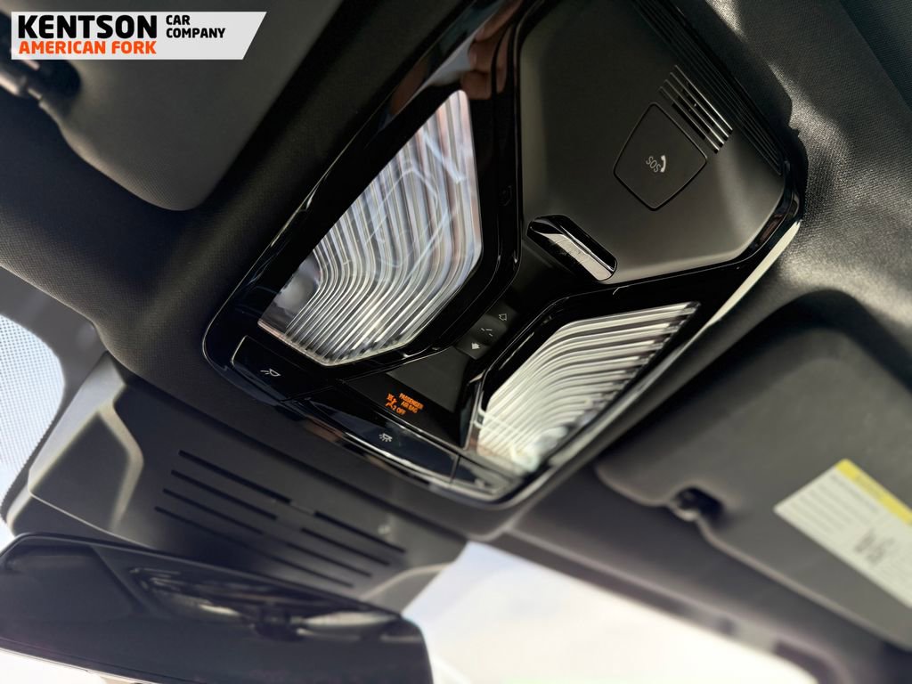 Used 2025 BMW X5 xDrive40i w/ M Sport Package image 33