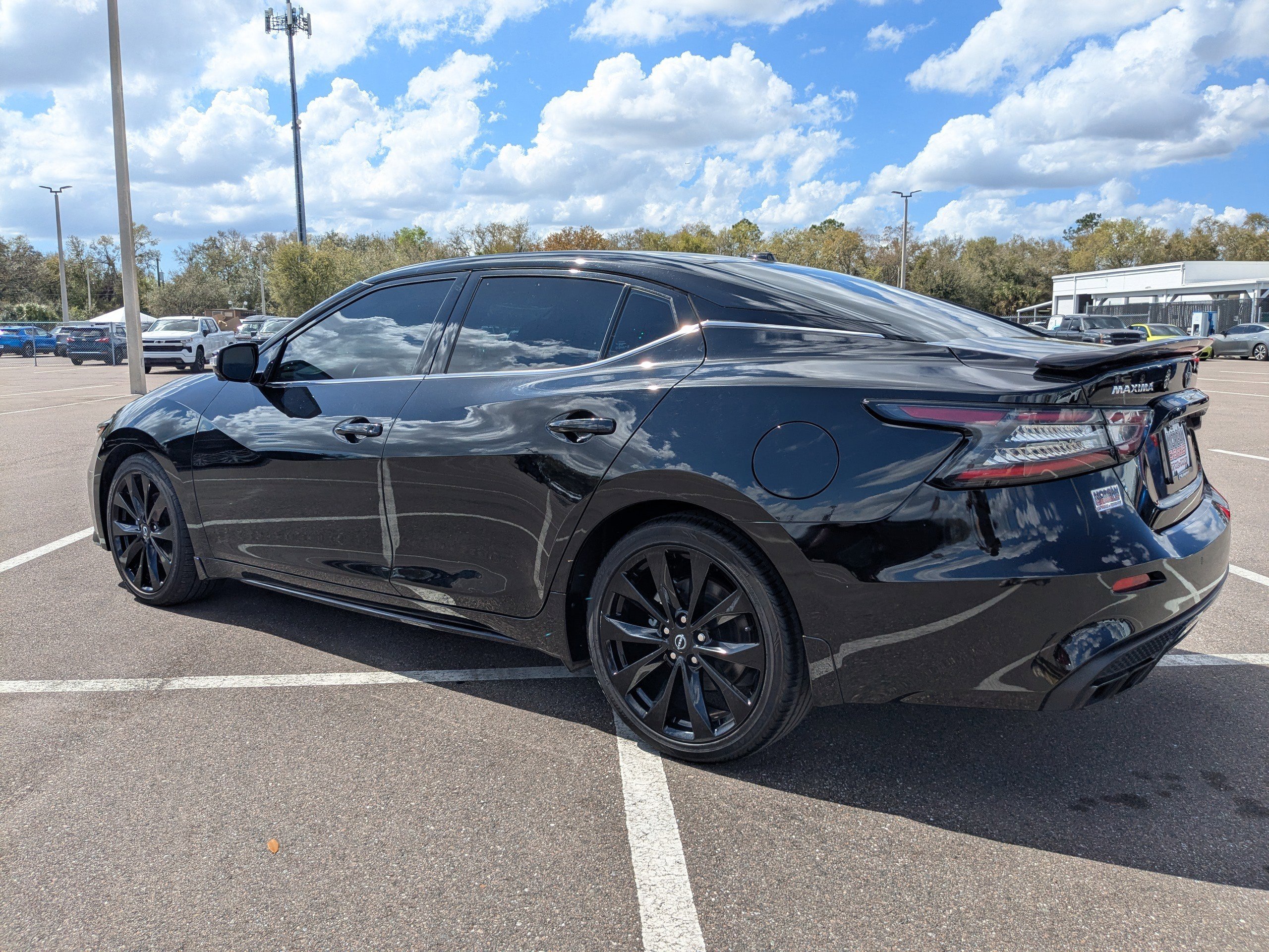 Used 2023 Nissan Maxima SR w/ Sport Mat Group image 6