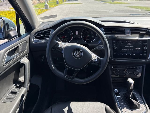 Used 2020 Volkswagen Tiguan SE image 19
