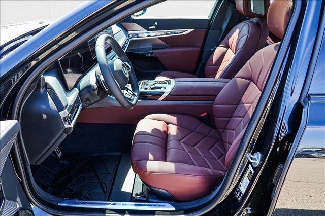 New 2025 BMW 760i xDrive image 12