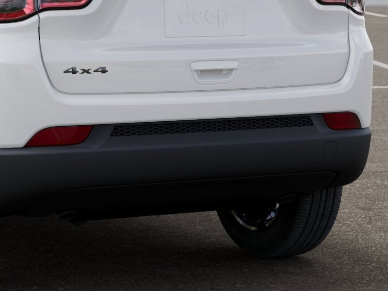 New 2026 Jeep Compass Latitude AWD/4WD image 14