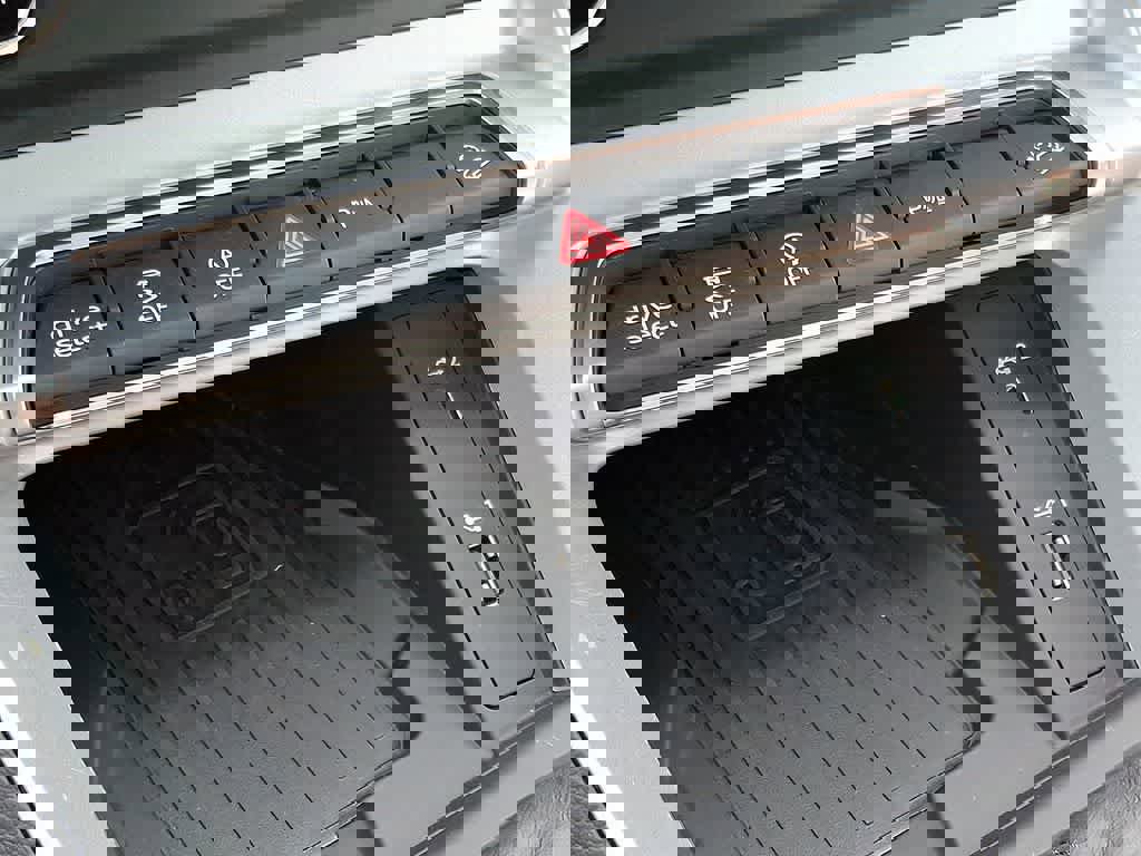 Used 2021 Audi Q3 2.0T Premium Plus w/ Premium Plus Package image 24