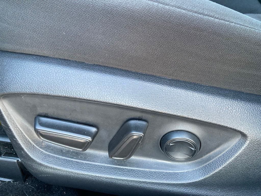 Certified 2022 Toyota Camry LE FWD image 12
