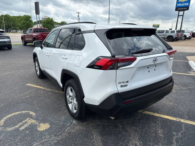 Used 2019 Toyota RAV4 XLE w/ Carpet Mat Package AWD/4WD image 5