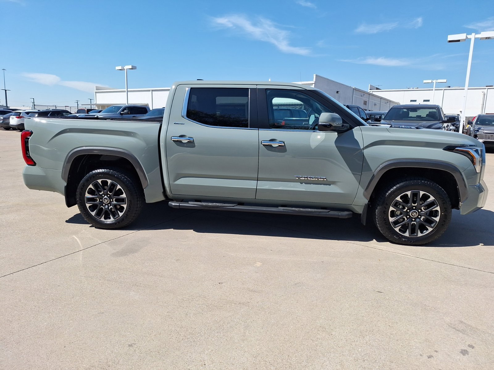 Used 2024 Toyota Tundra Limited w/ Power Package AWD/4WD image 7