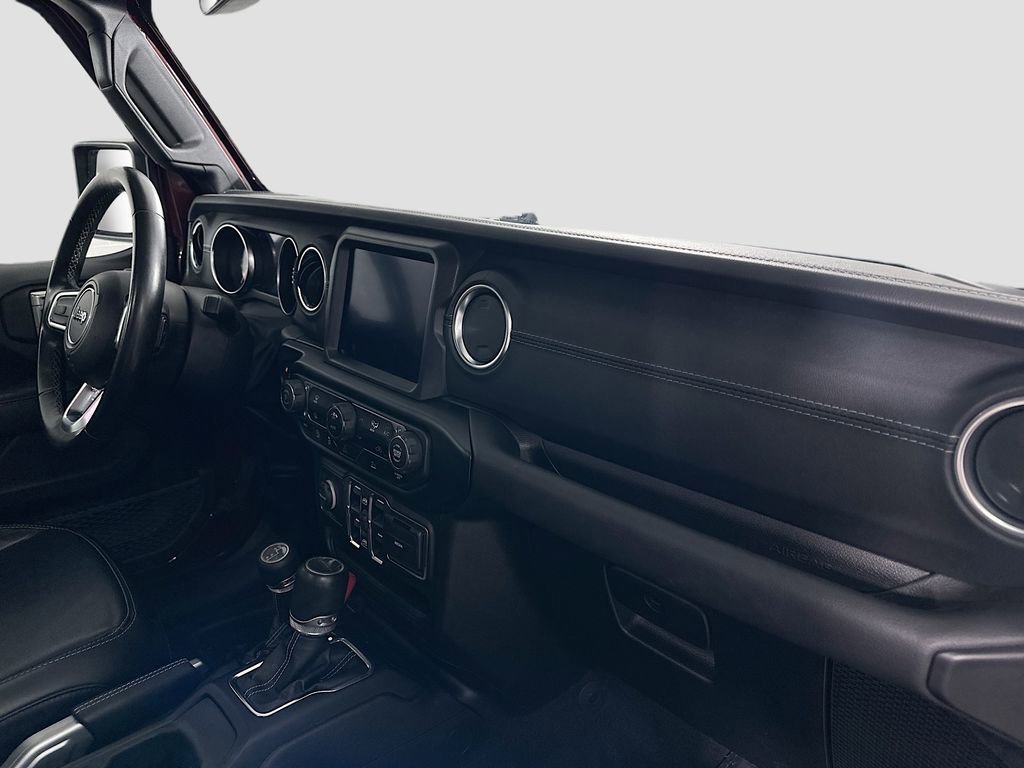 Certified 2022 Jeep Gladiator Overland w/ Popular Equipment Package AWD/4WD image 26