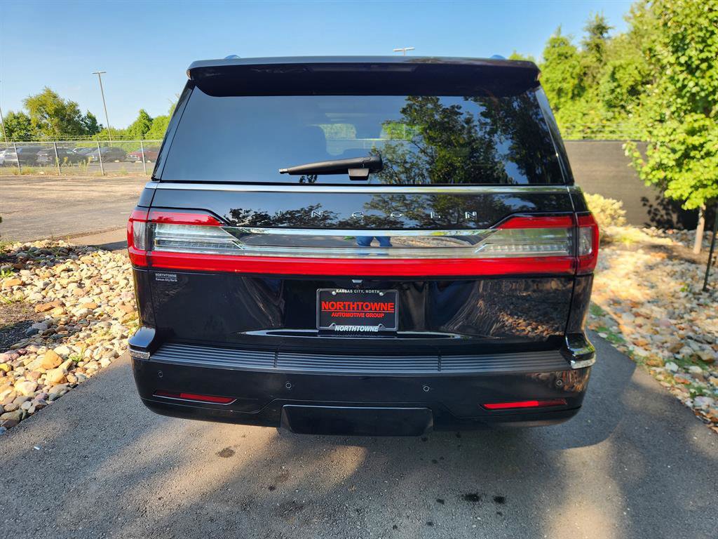 Certified 2021 Lincoln Navigator Black Label image 4